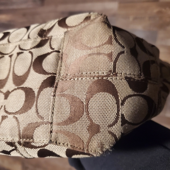 Coach Classic Monogram Shoulder Bag - Picture 5 of 10